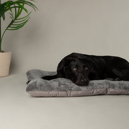 Scruffs Expedition Reversible Crate Mat Storm Grey 105cm